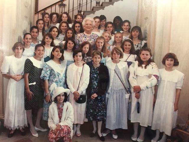 Ashley Hall Students Visit Ashley Hall alumna and Former First Lady, Barbara Pierce Bush '43 in the White House in 1992